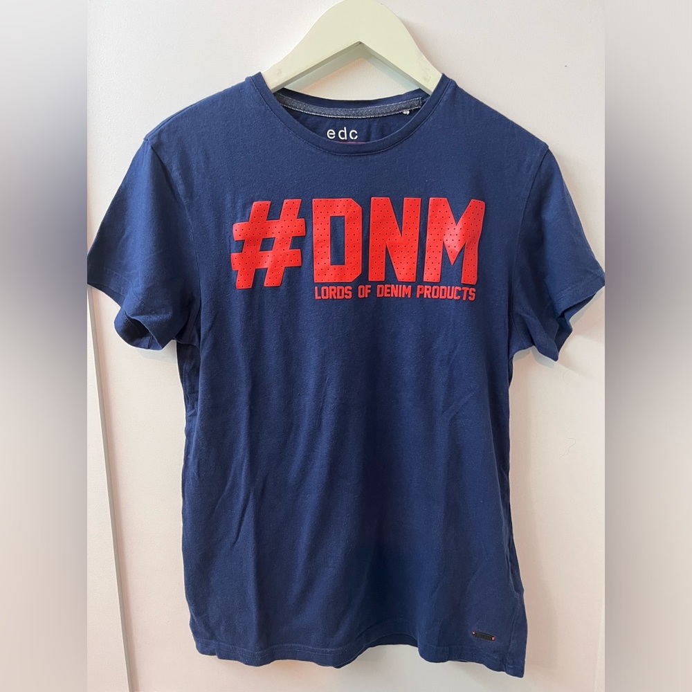Men’s muscle shirt size M.  100% cotton